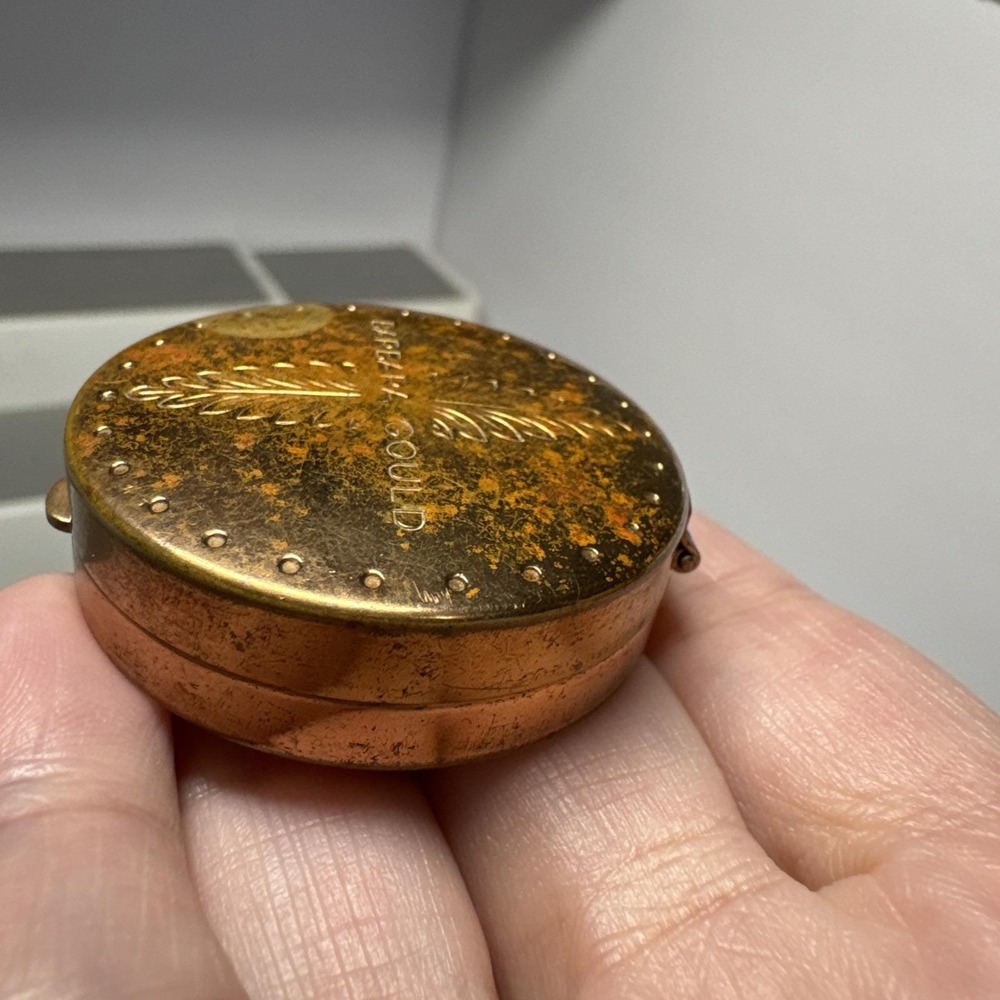 VTG Collectors Compact Makeup Barbara Gould New York Copper Rouge Puff Mini - Picture 9 of 10